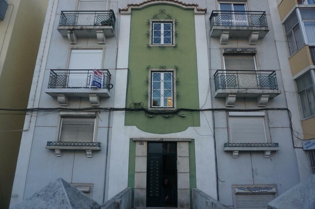 Room In Queluz 11 Minutes From Lisbon Extérieur photo